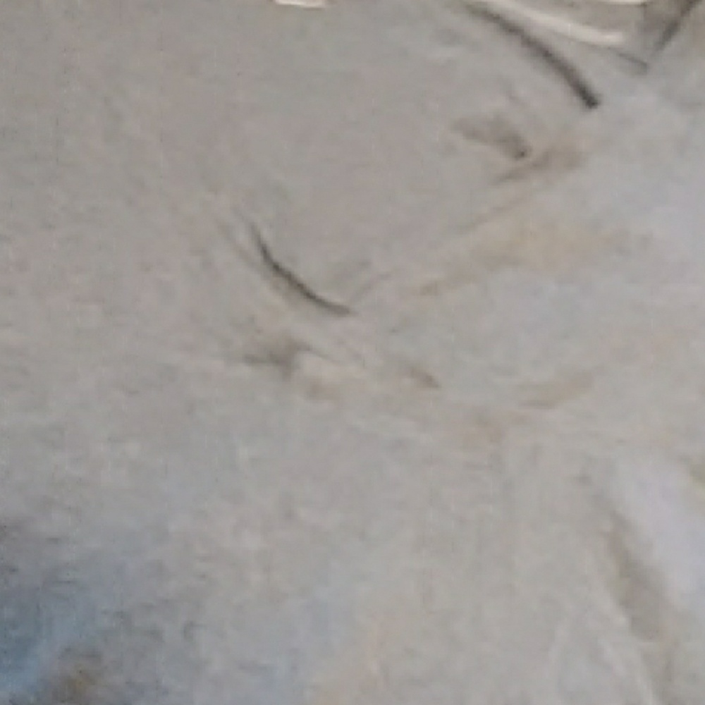 Grey shirt - Picture 2 of 3